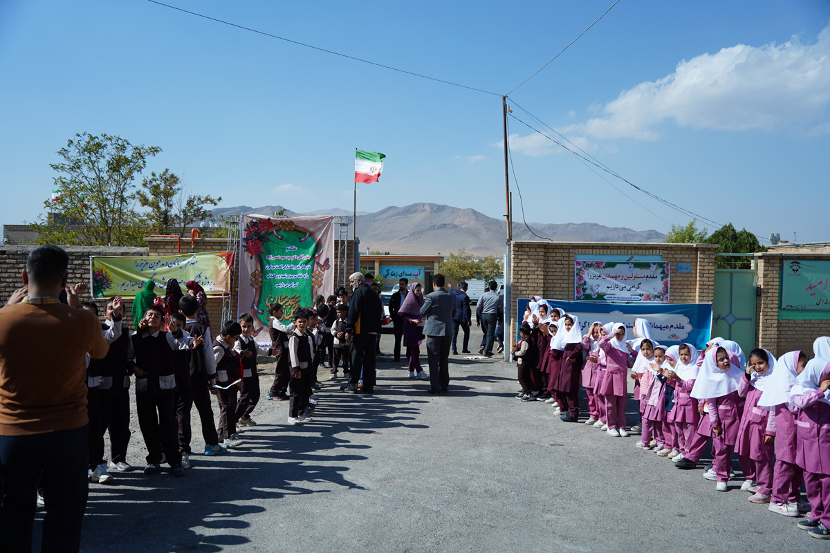 مدرسه ویژه دانشآموزان استثنایی در خنداب افتتاح شد