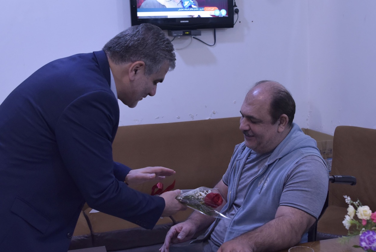 بازدید مدیرعامل بانک قرضالحسنه مهر ایران از مرکز توانبخشی جانبازان ثارالله