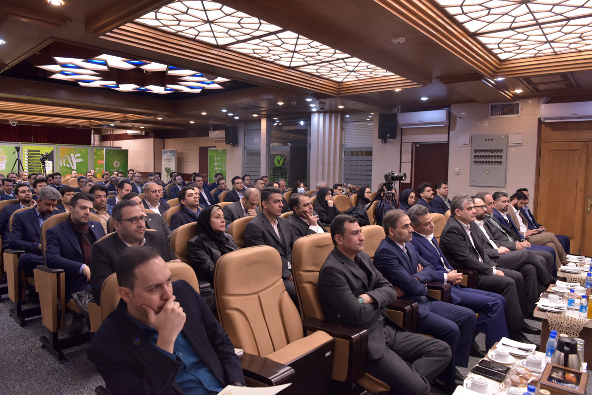 اجرای برنامه جامع راهبردی برای توسعه خدمات و خطوط کسبوکار بانک