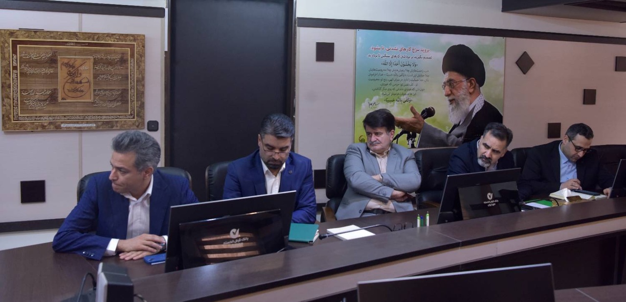 تفاهمنامه همکاری بانک قرضالحسنه مهر ایران و سازمان منطقه آزاد کیش امضا شد