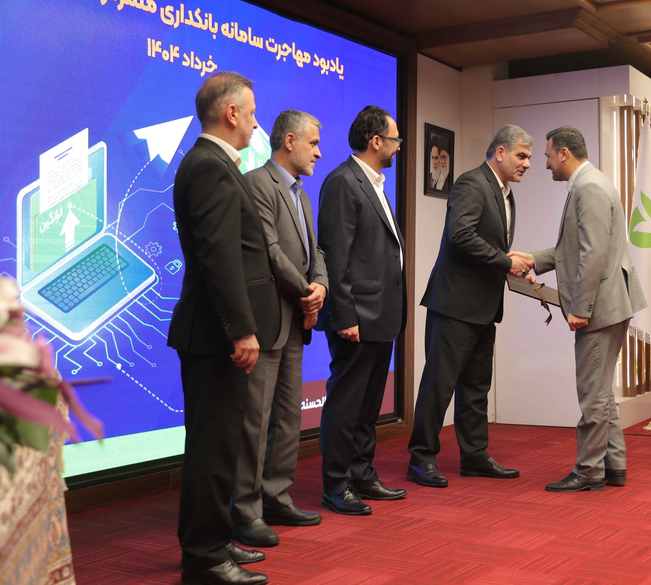 بانک قرضالحسنه مهر ایران آماده جهش از ۲۰ به ۴۰ میلیون مشتری میشود