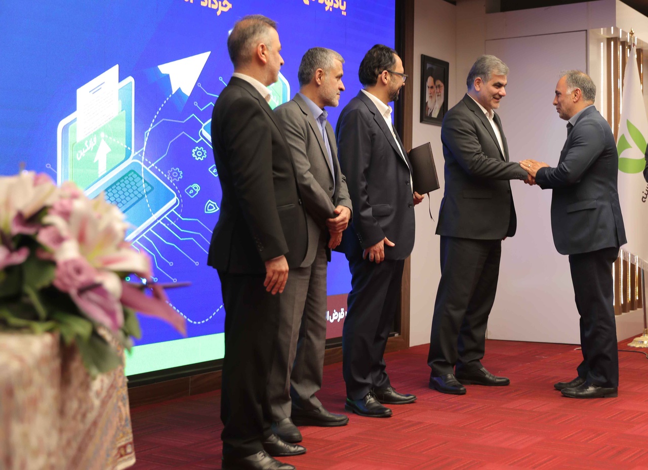 بانک قرضالحسنه مهر ایران آماده جهش از ۲۰ به ۴۰ میلیون مشتری میشود