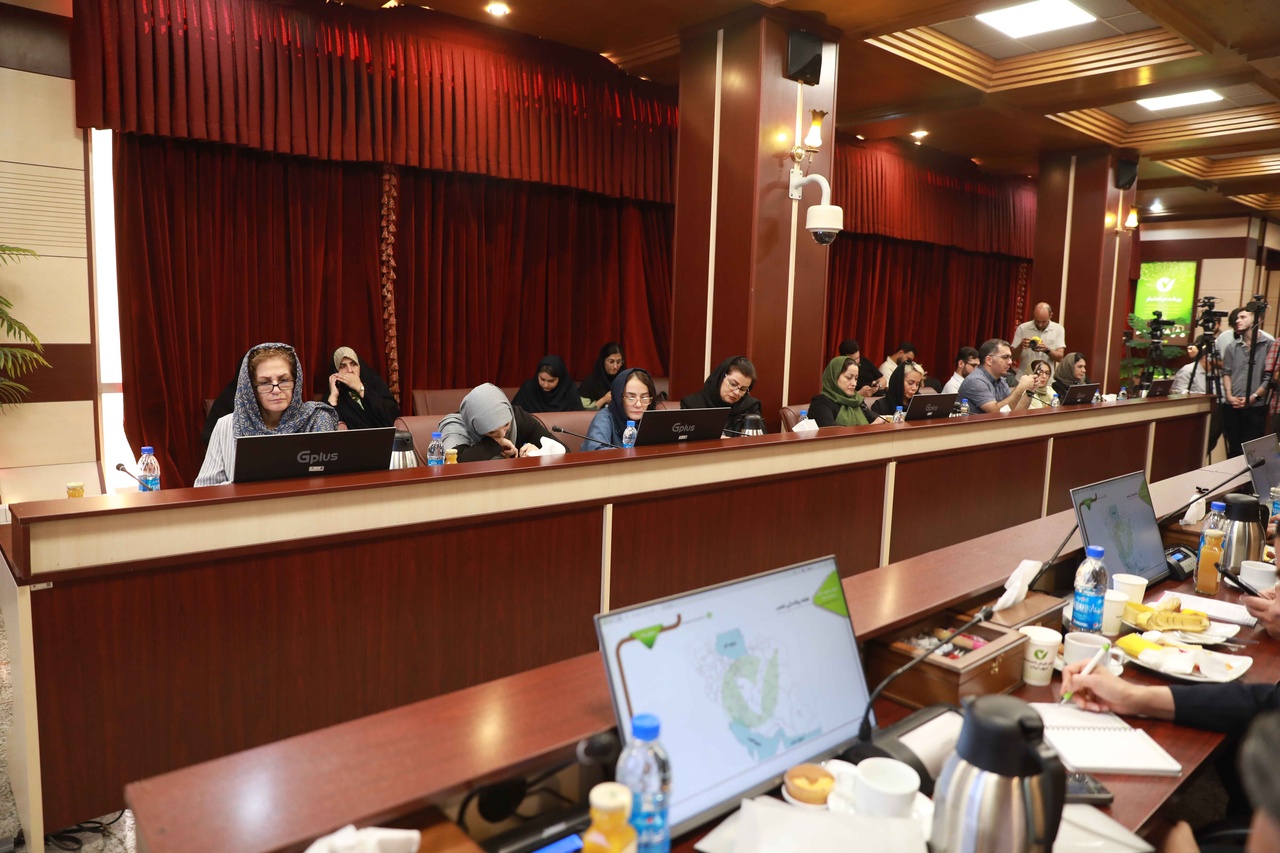 پرداخت وام قرضالحسنه تا سقف یک میلیارد تومان به اصناف برای نخستین بار پرداخت وام قرضالحسنه تا سقف یک میلیارد تومان به اصناف برای نخستین بار