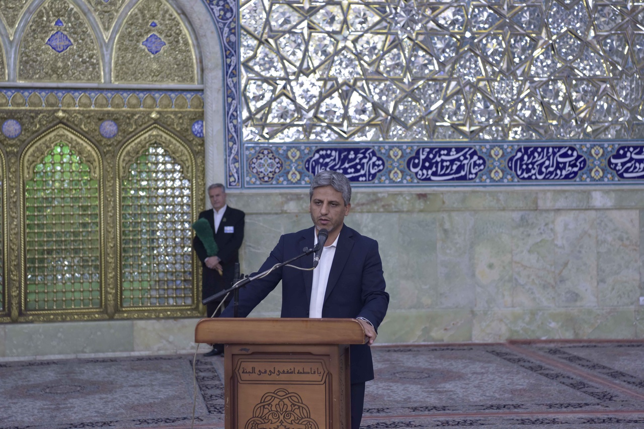 حضور مدیران بانک قرضالحسنه مهر ایران در آیین غبارروبی حرم حضرت معصومه(س)