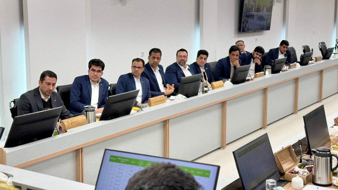 همایش واحدهای صف و ستاد مدیریت شعب استان خراسان جنوبی