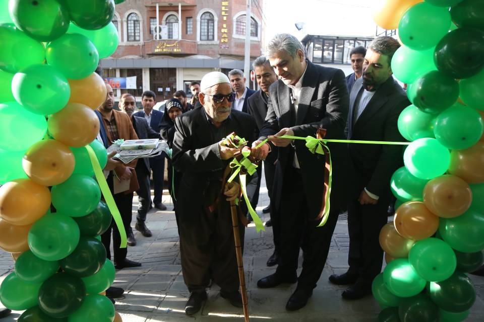 ساختمان جدید شعبه کشاورز بانک مهر ایران در سنندج افتتاح شد