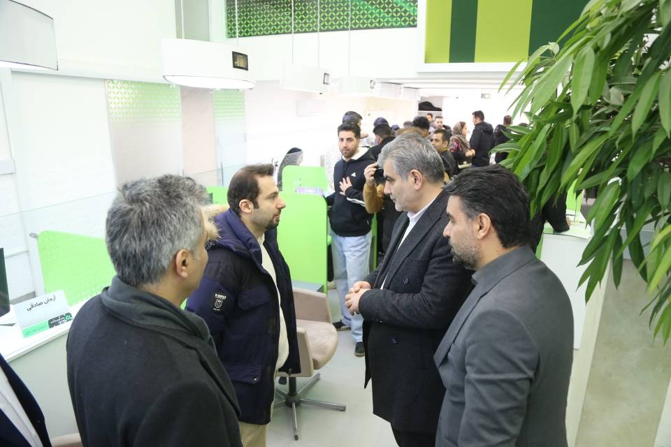 ساختمان جدید شعبه کشاورز بانک مهر ایران در سنندج افتتاح شد