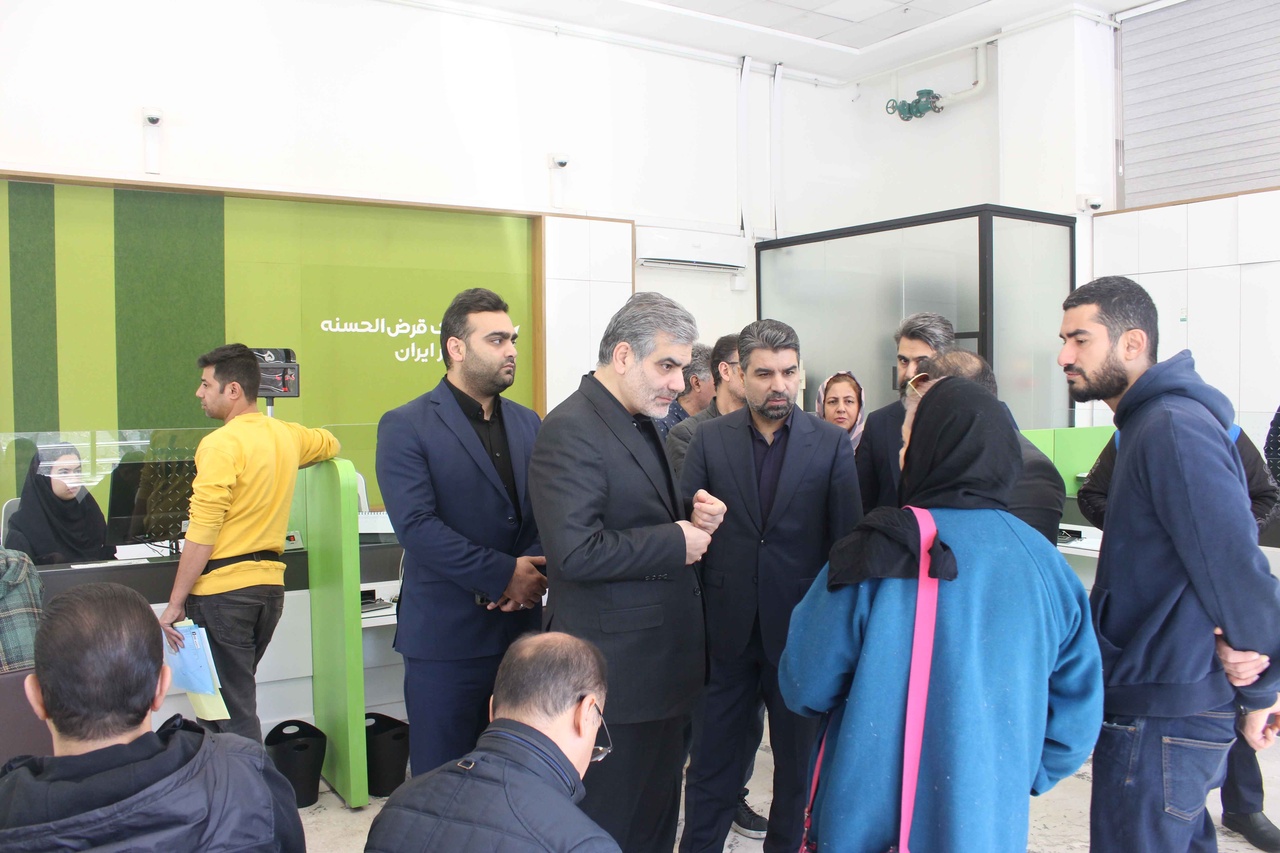 خدمت‌رسانی بی‌وقفه شعب بانک قرض‌الحسنه مهر ایران در ایام جنگ تحمیلی