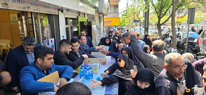 برپایی موکب خدمت‌رسانی بانک مهر ایران در مراسم اربعین شهادت امام خامنه‌ای (قدس سره)