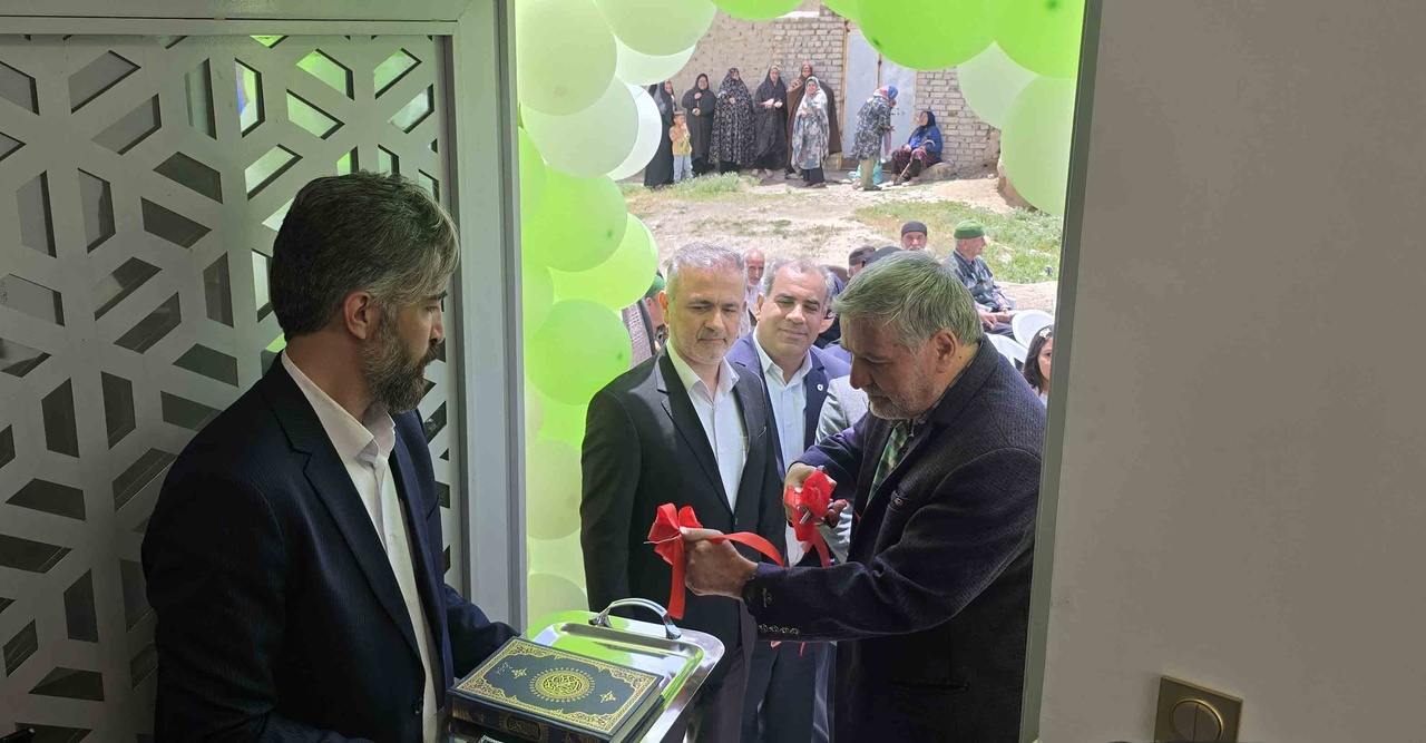 افتتاح خانه بهداشت بانک مهر ایران در روستای قزلیجه استان مرکزی