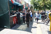 خدمت‌رسانی موکب کارکنان بانک مهر ایران به عزاداران رهبر شهید انقلاب اسلامی در مشهد مقدس
