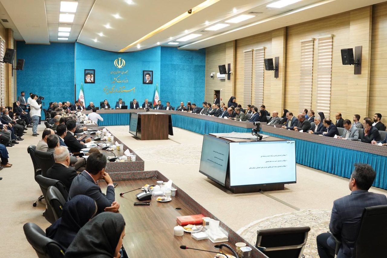 بانک مهر ایران میتواند نقش کلیدی در حمایت از تولید داشته باشد